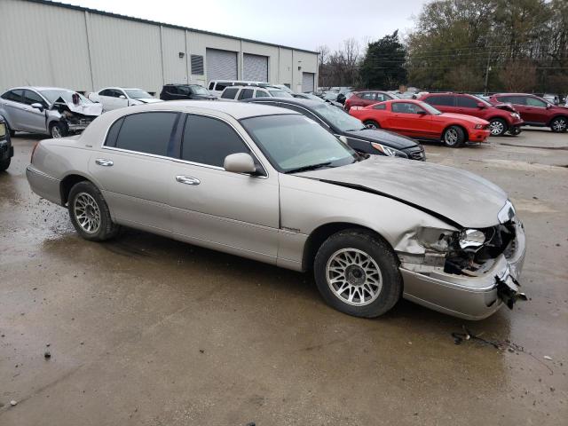 1LNHM81W81Y732187 - 2001 LINCOLN TOWN CAR EXECUTIVE BROWN photo 4