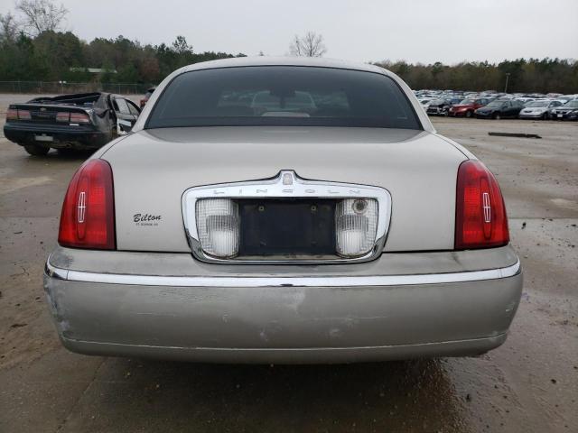 1LNHM81W81Y732187 - 2001 LINCOLN TOWN CAR EXECUTIVE BROWN photo 6