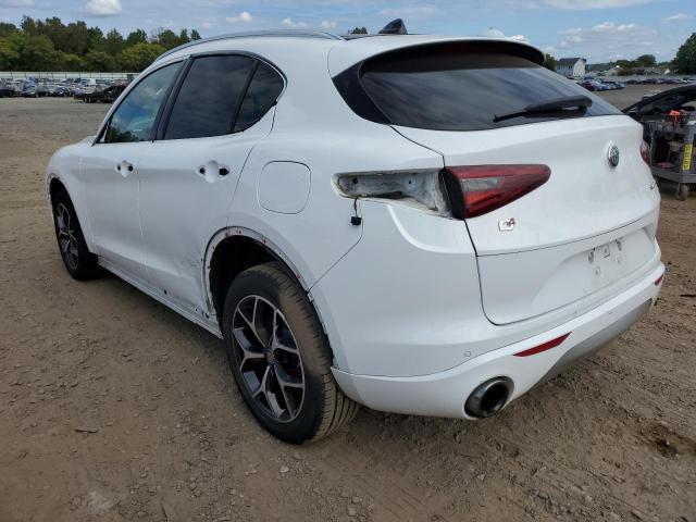ZASPAKBN8M7D05878 - 2021 ALFA ROMEO STELVIO TI WHITE photo 2