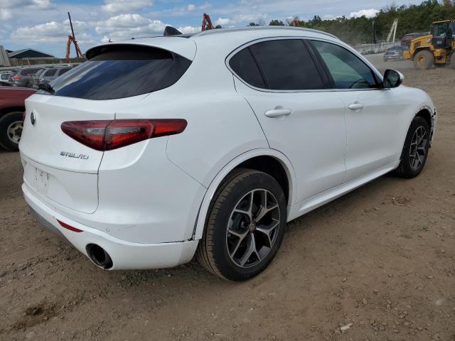 ZASPAKBN8M7D05878 - 2021 ALFA ROMEO STELVIO TI WHITE photo 3