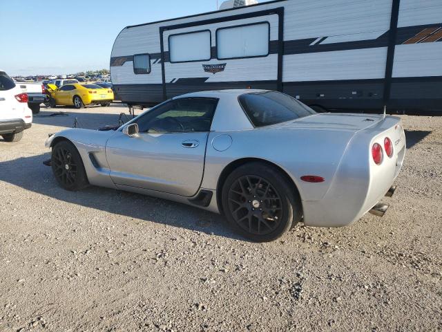 1G1YY12S325107428 - 2002 CHEVROLET CORVETTE Z06 SILVER photo 2