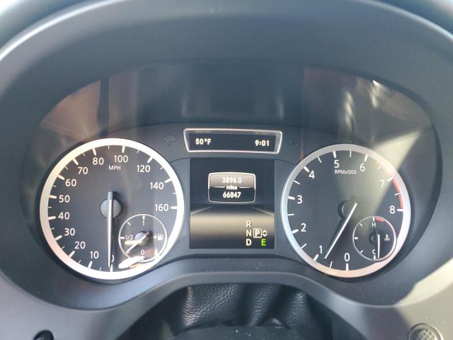 SJKCH5CP8JA043585 - 2018 INFINITI QX30 BASE Lila Foto 9