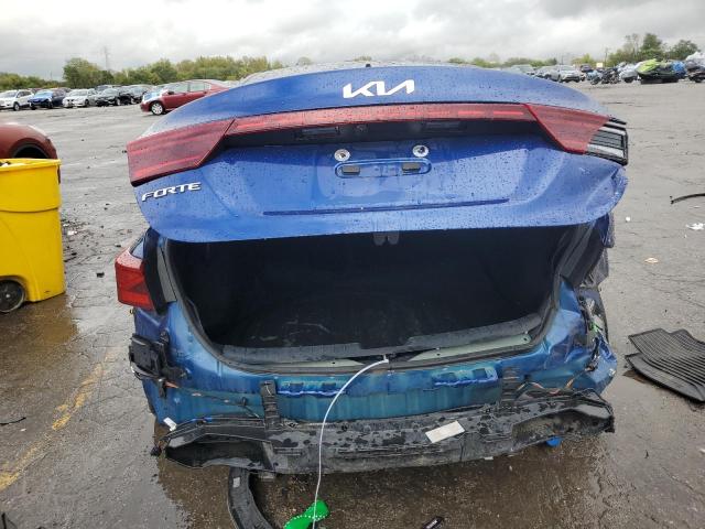 3KPF24AD8NE421315 - 2022 KIA FORTE FE BLUE photo 6