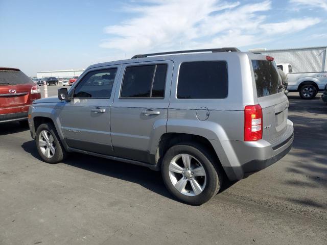 1C4NJRFBXHD175487 - 2017 JEEP PATRIOT LATITUDE SILVER photo 2