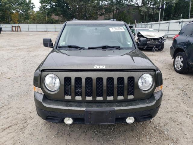 1C4NJRFB7GD511840 - 2016 JEEP PATRIOT LATITUDE GREEN photo 5