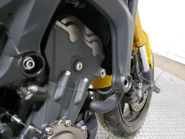 JYARN33E3FA004866 - 2015 YAMAHA FZ09 YELLOW photo 11