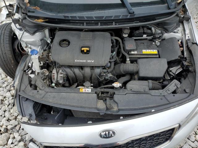 3KPFK4A78HE105024 - 2017 KIA FORTE LX SILVER photo 11