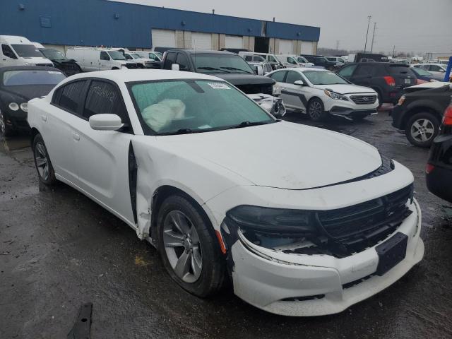 2C3CDXHG2GH339168 - 2016 DODGE CHARGER SXT WHITE photo 4