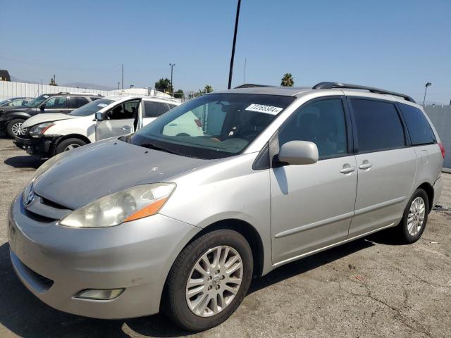 5TDZK22C38S163433 - 2008 TOYOTA SIENNA XLE SILVER photo 1