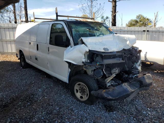 1GCGG29C081184915 - 2008 CHEVROLET EXPRESS G2 WHITE photo 4