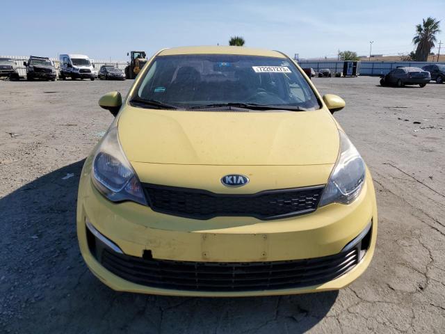 KNADM4A33G6565224 - 2016 KIA RIO LX YELLOW photo 5