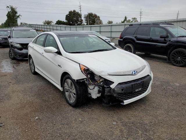 KMHEC4A44FA125264 - 2015 HYUNDAI SONATA HYBRID WHITE photo 4