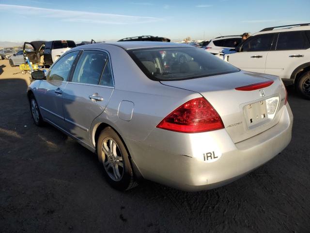 1HGCM56396A047953 - 2006 HONDA ACCORD SE SILVER photo 2