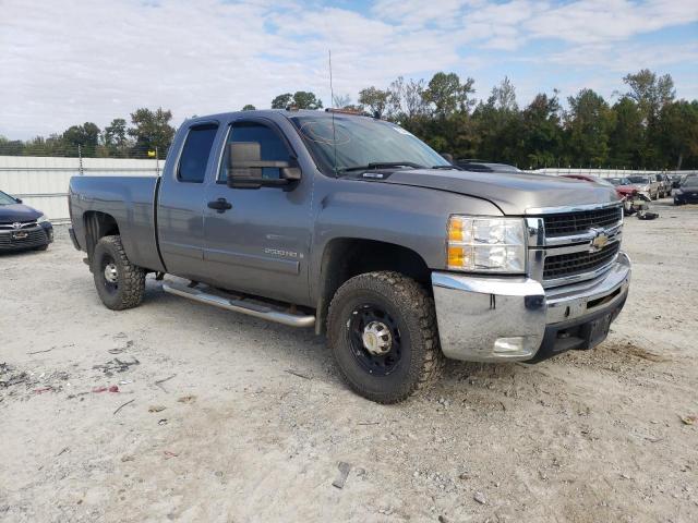 1GCHK29K68E145748 - 2008 CHEVROLET silverado K2500 HEAVY DUTY TAN photo 4