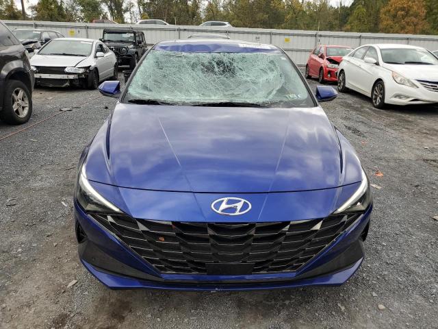 KMHLP4AG9NU363811 - 2022 HYUNDAI ELANTRA LIMITED BLUE photo 5