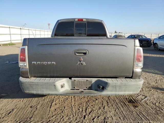 1Z7HT28KX8S609970 - 2008 MITSUBISHI RAIDER LS GRAY photo 6