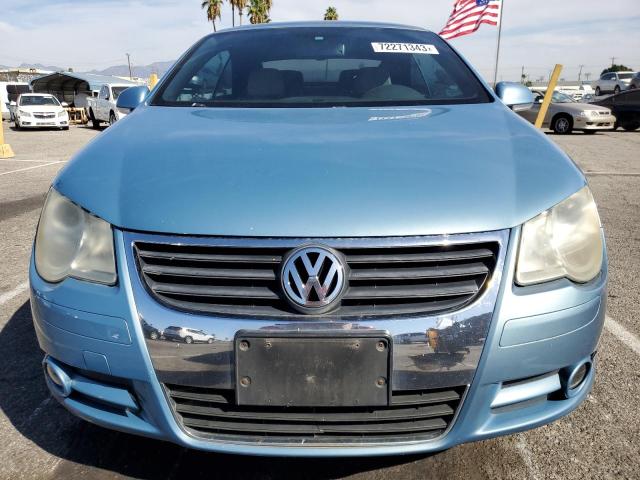 WVWFA71F97V052193 - 2007 VOLKSWAGEN EOS 2.0T LUXURY BLUE photo 5