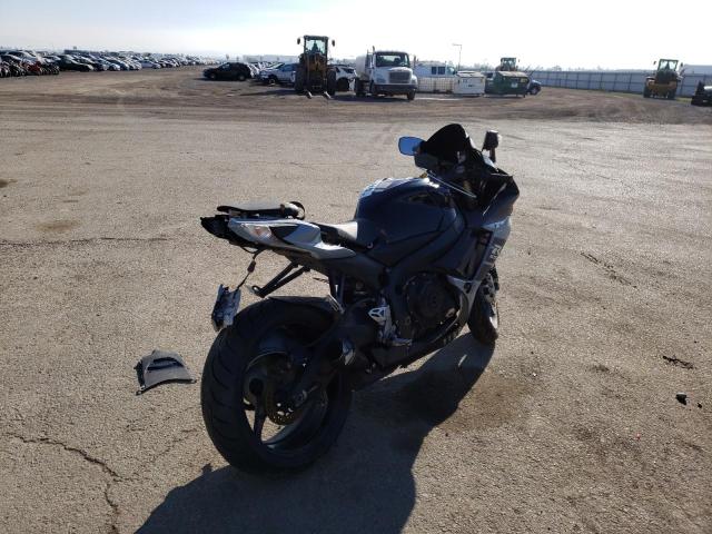 JS1GR7MA7B2102140 - 2011 SUZUKI GSX750 GRAY photo 4