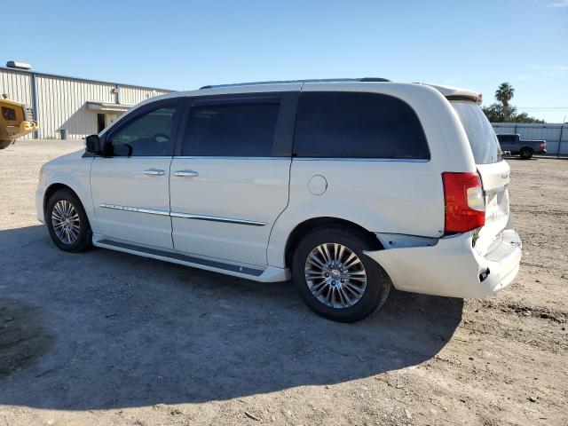 2A4RR6DGXBR610000 - 2011 CHRYSLER TOWN & COU LIMITED WHITE photo 2