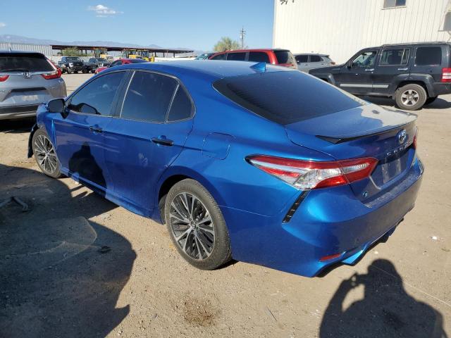 4T1G11AK3LU337403 - 2020 TOYOTA CAMRY SE BLUE photo 2