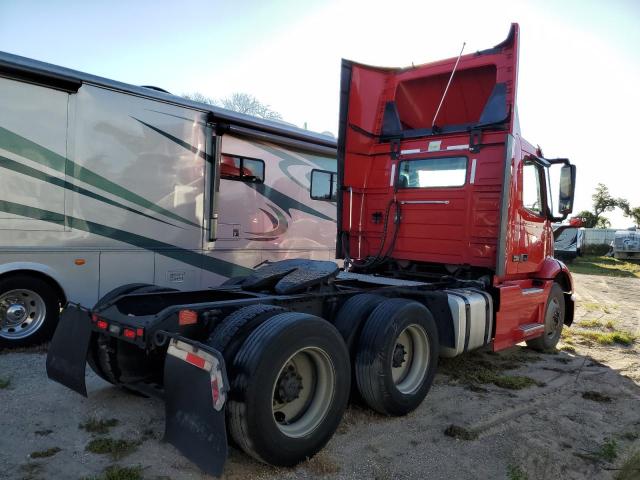 4V4WC9EG3KN198806 - 2019 VOLVO VNR RED photo 4