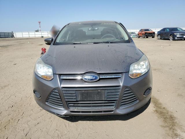 1FADP3F27DL382447 - 2013 FORD FOCUS SE GRAY photo 5