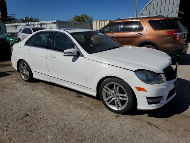 WDDGF8AB1EA950225 - 2014 MERCEDES-BENZ C 300 4MATIC WHITE photo 4