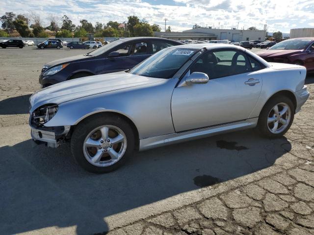 2004 MERCEDES-BENZ SLK 320, 