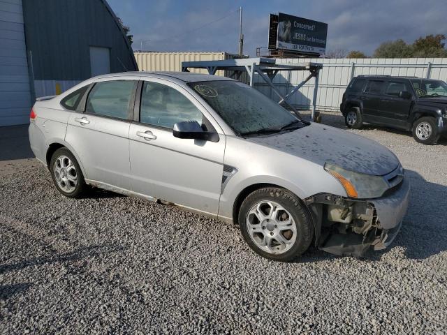 1FAHP35N28W121292 - 2008 FORD FOCUS SE SILVER photo 4