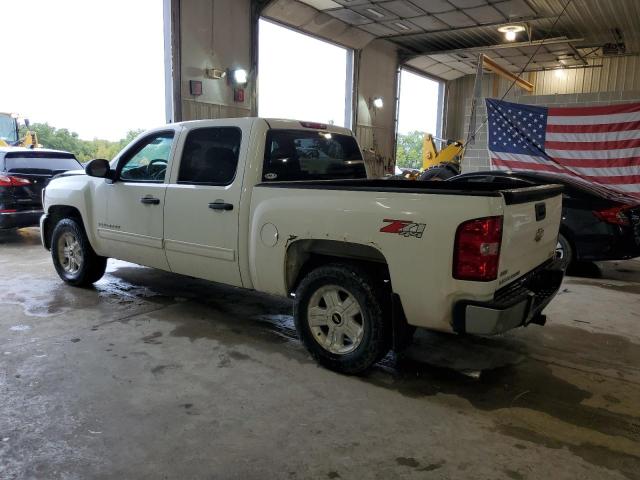 3GCRKSE32AG114224 - 2010 CHEVROLET SILVERADO K1500 LT WHITE photo 2