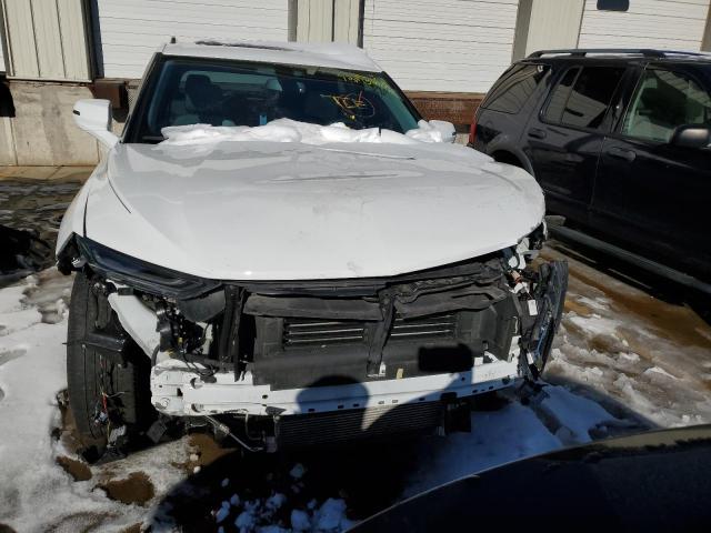 3GNKBHRS1KS559503 - 2019 CHEVROLET BLAZER 3LT WHITE photo 5