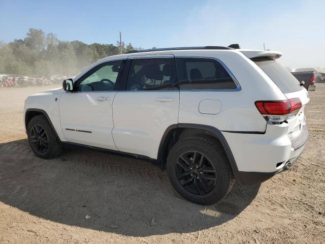 1C4RJFAG0LC340528 - 2020 JEEP GRAND CHER LAREDO WHITE photo 2