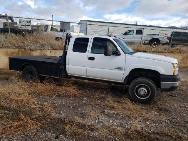 1GBJK39D86E194475 - 2006 CHEVROLET SILVERADO K3500 WHITE photo 4