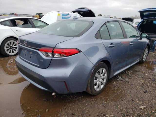 5YFEPMAE8MP247829 - 2021 TOYOTA COROLLA LE GRAY photo 3