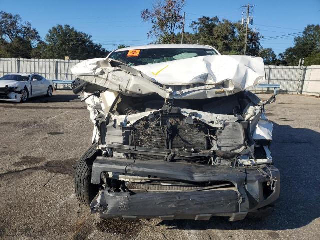 5TFRM5F10JX122892 - 2018 TOYOTA TUNDRA DOUBLE CAB SR/SR5 WHITE photo 5