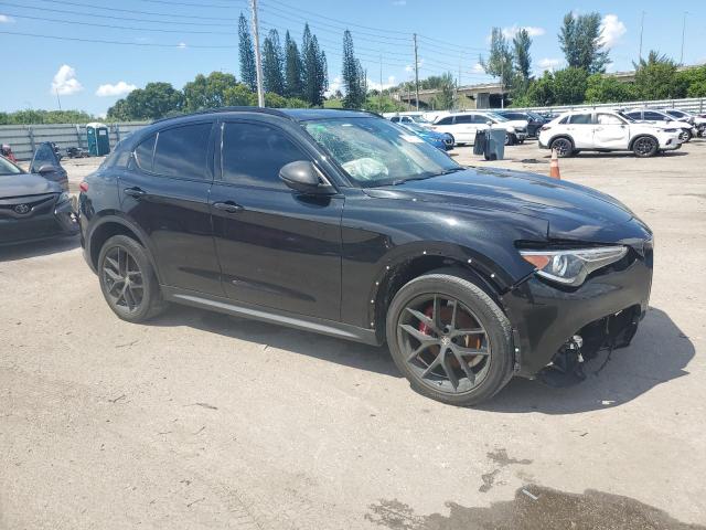 ZASPAKBN4K7C45501 - 2019 ALFA ROMEO STELVIO TI BLACK photo 4