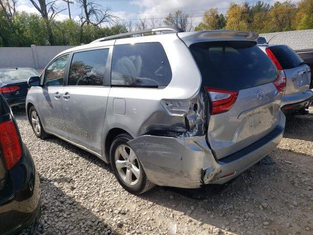 5TDKK3DC7FS683975 - 2015 TOYOTA SIENNA LE SILVER photo 2