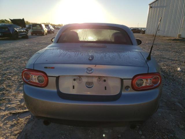 JM1NC2PF2B0214042 - 2011 MAZDA MX-5 MIATA SILVER photo 6