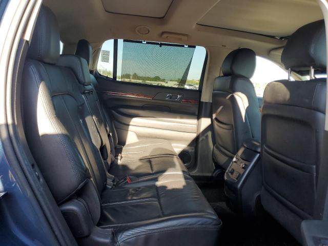 2LMHJ5FK3JBL01111 - 2018 LINCOLN MKT BLUE photo 11