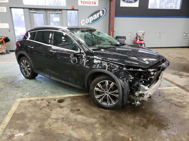 SJKCH5CR8JA048478 - 2018 INFINITI QX30 BASE BLACK photo 4