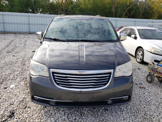 2A4RR8DG6BR630952 - 2011 CHRYSLER TOWN & COU TOURING L CHARCOAL photo 5