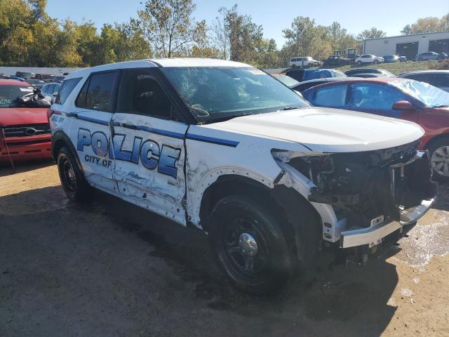 1FM5K8AB1NGA02574 - 2022 FORD EXPLORER POLICE INTERCEPTOR WHITE photo 4