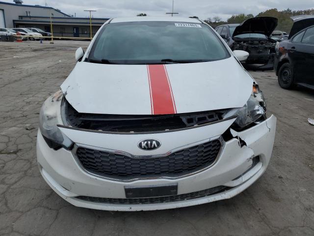 KNAFX4A64F5316333 - 2015 KIA FORTE LX WHITE photo 5