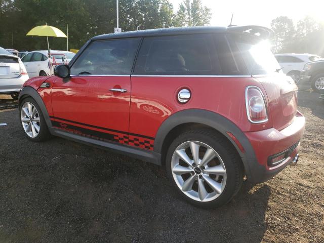 WMWSV3C50DT392255 - 2013 MINI COOPER S RED photo 2