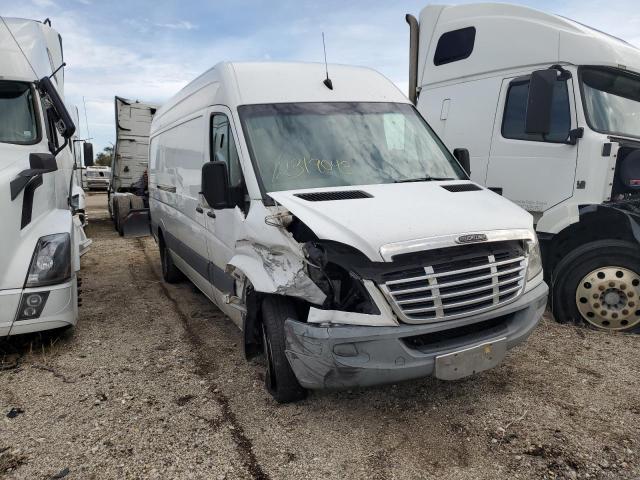 WDYPE8CCXC5626414 - 2012 FREIGHTLINER SPRINTER 2500 WHITE photo 4