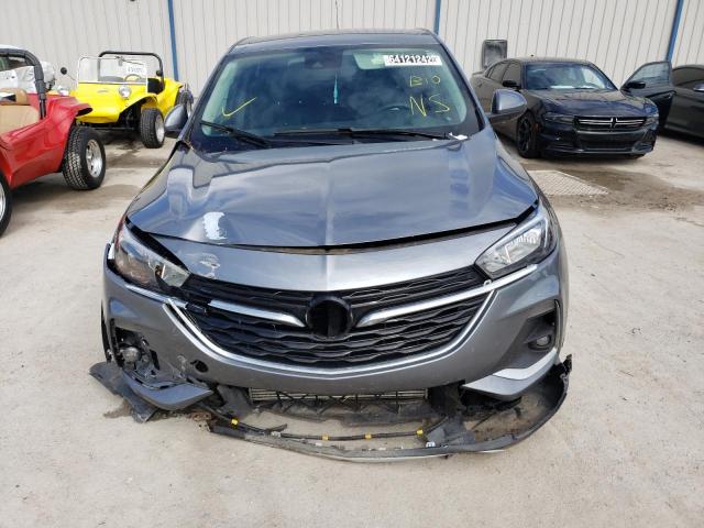 KL4MMCSL5NB077984 - 2022 BUICK ENCORE GX PREFERRED GRAY photo 5