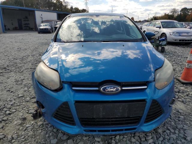 1FAHP3J25CL432964 - 2012 FORD FOCUS TITANIUM BLUE photo 5