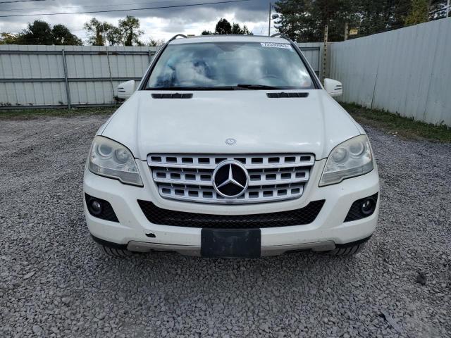 4JGBB8GB1BA676586 - 2011 MERCEDES-BENZ ML 350 4MATIC WHITE photo 5