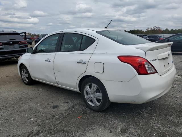 3N1CN7AP4FL866706 - 2015 NISSAN VERSA S WHITE photo 2