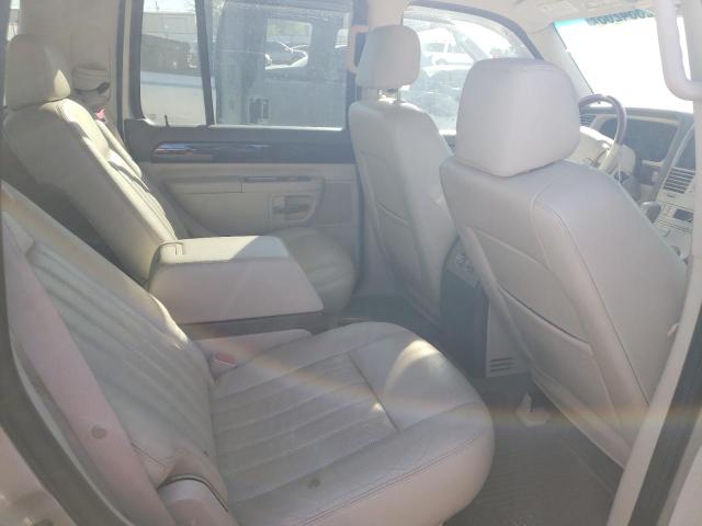 5LMEU88H94ZJ42019 - 2004 LINCOLN AVIATOR 米色 照片 10